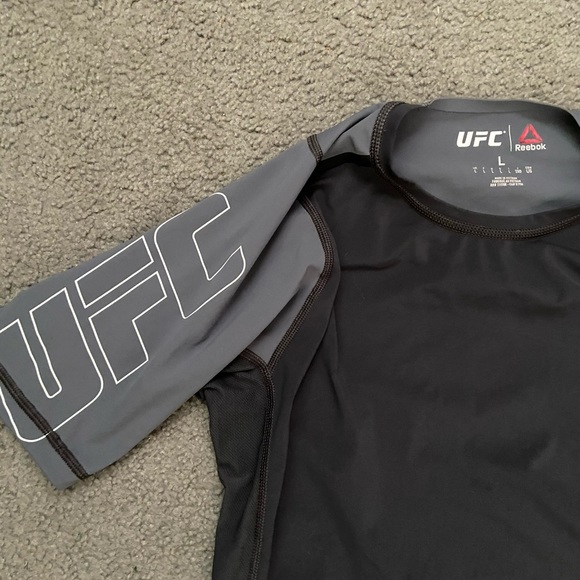 UFC Limited Edition Rashguard - Picture 4 of 4